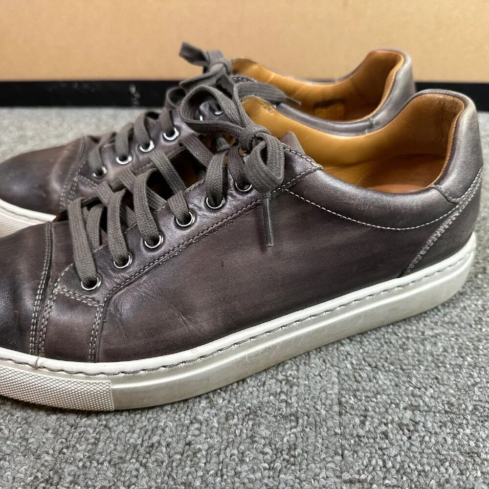 Magnanni Jackson Men's Low Top Leather Sneaker in Grey Mens Size 8